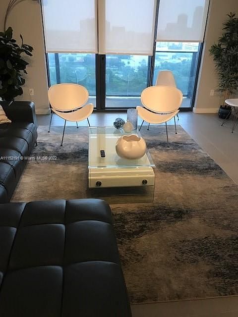 1st image of 1600 NE 1st Ave APT 1518