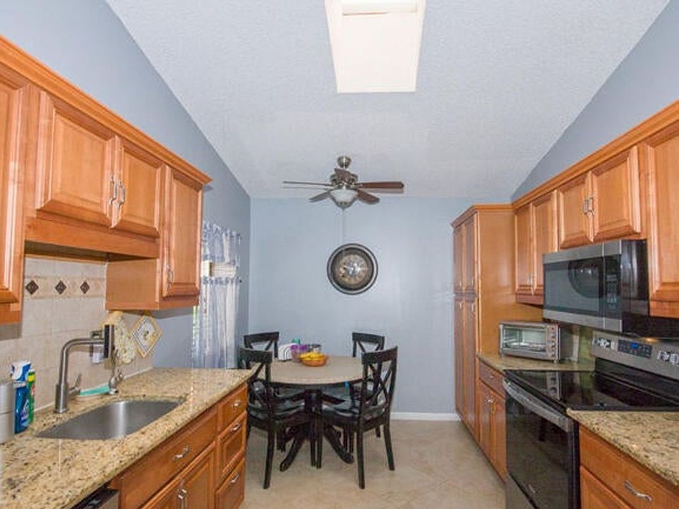 1st image of 4907 Boxwood Cir