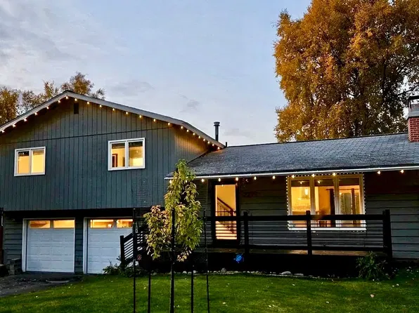 2221 Sues Way, Anchorage, AK 99516