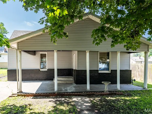 2428 E 25th St, Granite City, IL 62040