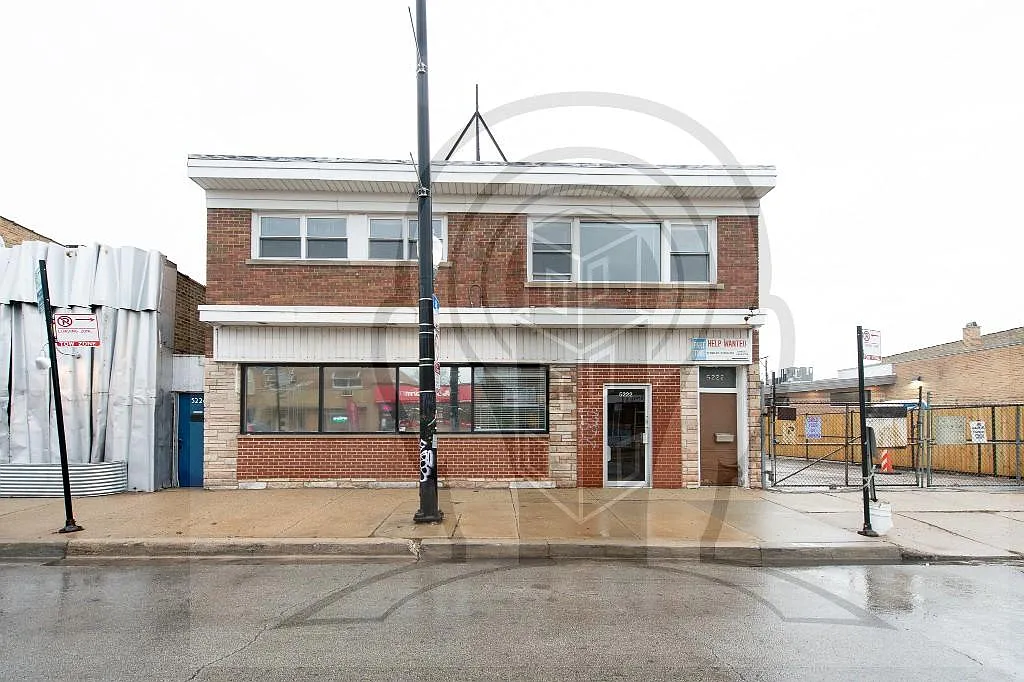 5222 W Belmont Ave — Photo 1