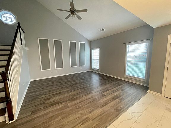 4th image of 2628 Rockaway Pl