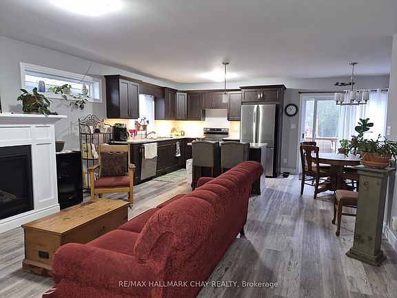 2nd image of 11 Rabbit Rd
