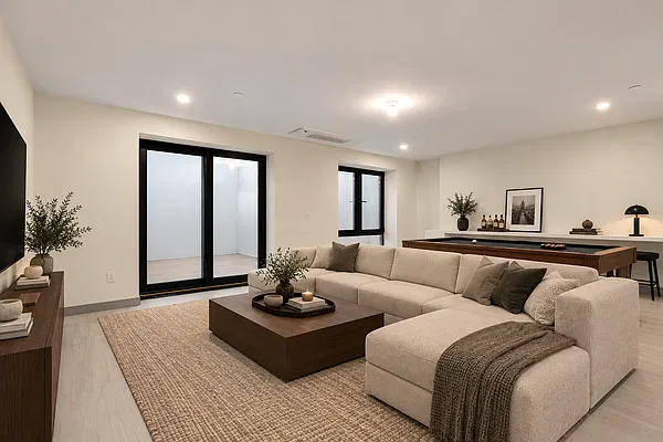 Living room, photo 1