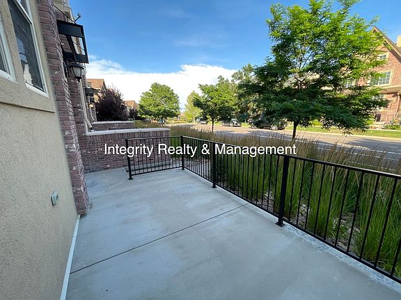 3rd image of 950 Elmhurst Dr Unit D