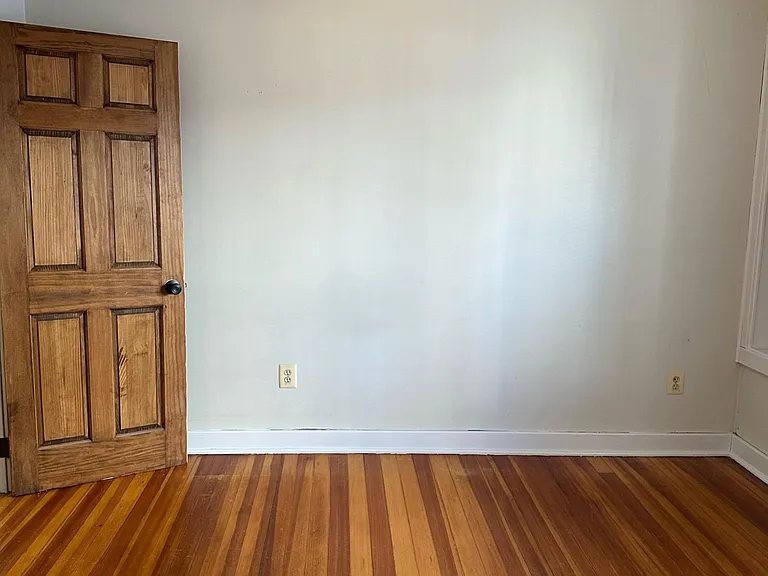 222 Clarendon St — Photo 28