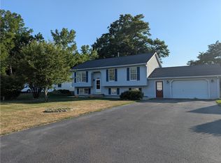 8527 Brookview Dr, Honeoye, NY 14471