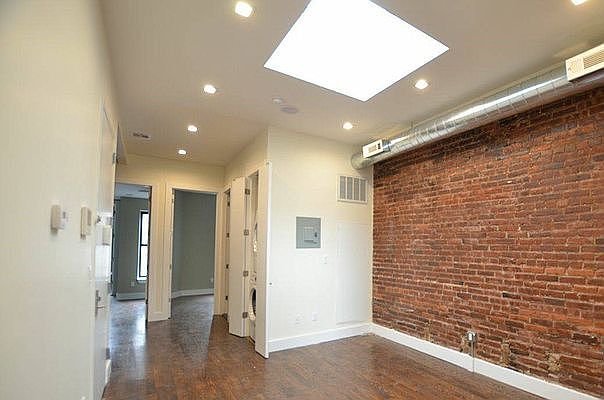 1st image of 752 Saint Johns Pl #3