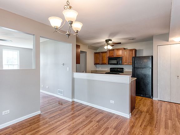 2nd image of 781 Four Seasons Blvd