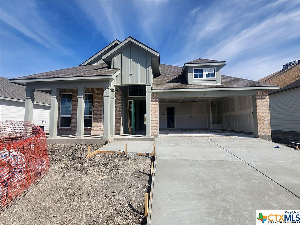 1st image of 922 Jamesparker Cir
