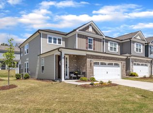 2528 Forge Village Way, Apex, NC 27523