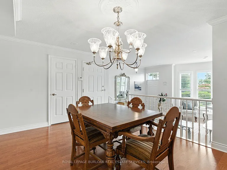 442 Maple Ave #7 — Photo 9