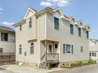 72 Bay Way, Lavallette, NJ 08735