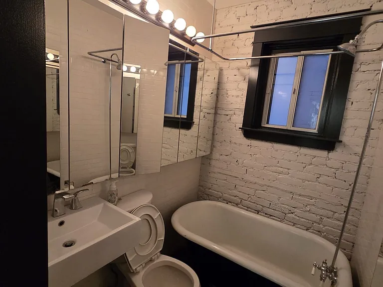 479 Aberdeen Ave #1 — Photo 12