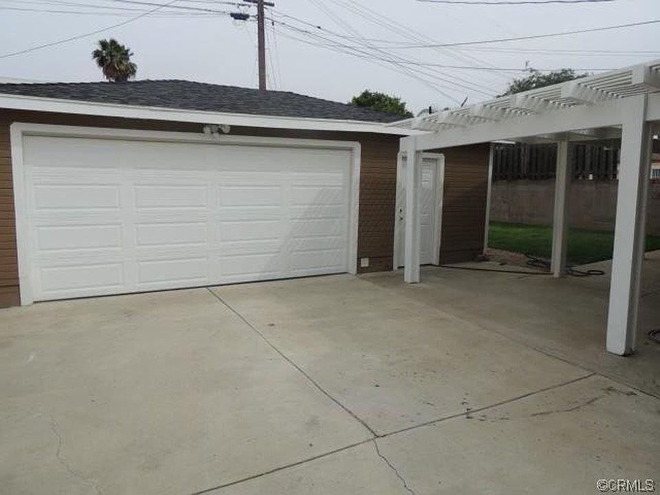 2nd image of 11938 Edderton Ave