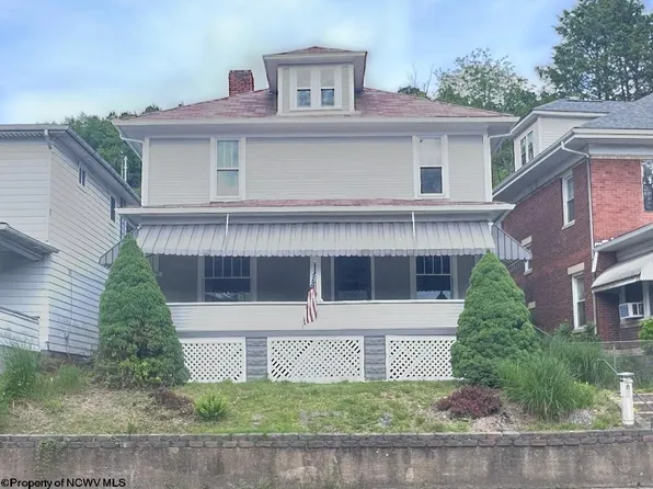 419 S Main St, Philippi, WV 26416