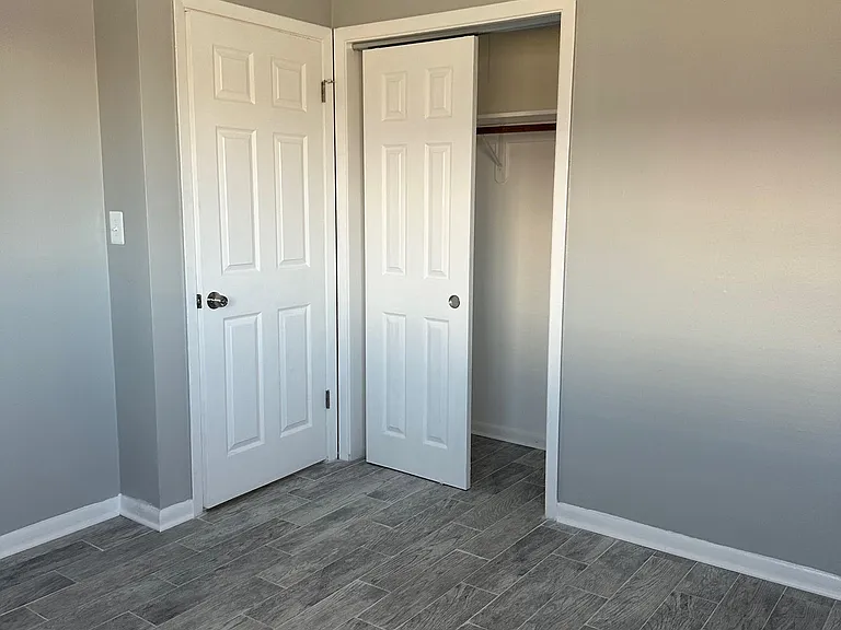 1302 Carol St — Photo 19