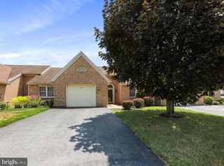 1072 Orchard Dr, Chambersburg, PA