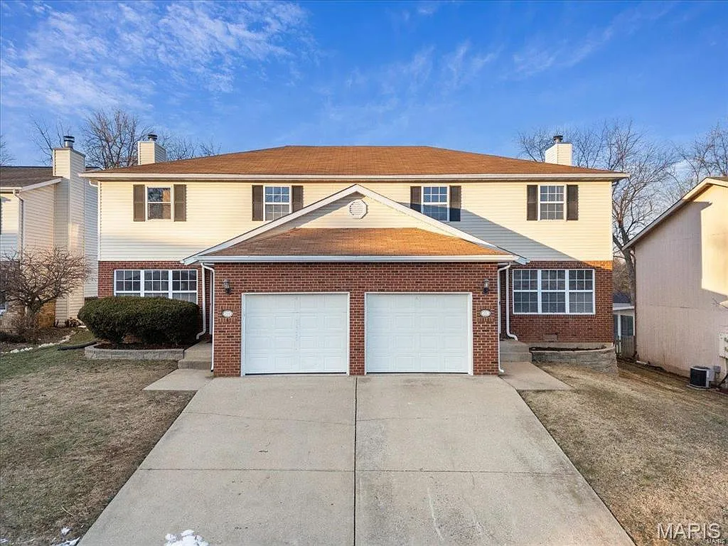 3 bed, 3.0 bath, 1890 sqft, $1,850 — Photo 2