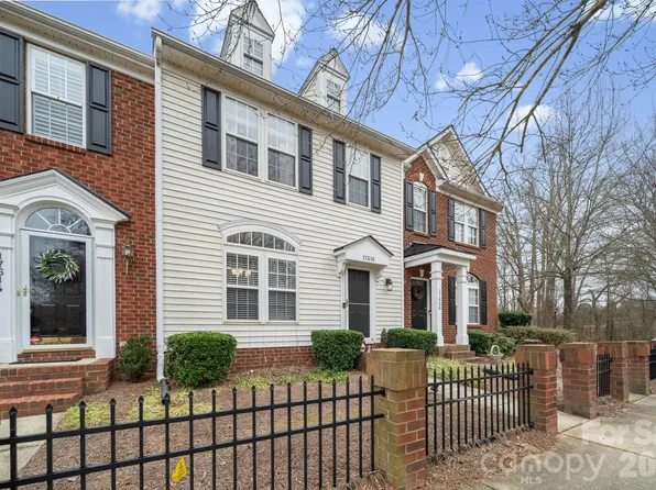 17610 Delmas Dr, Cornelius, NC 28031