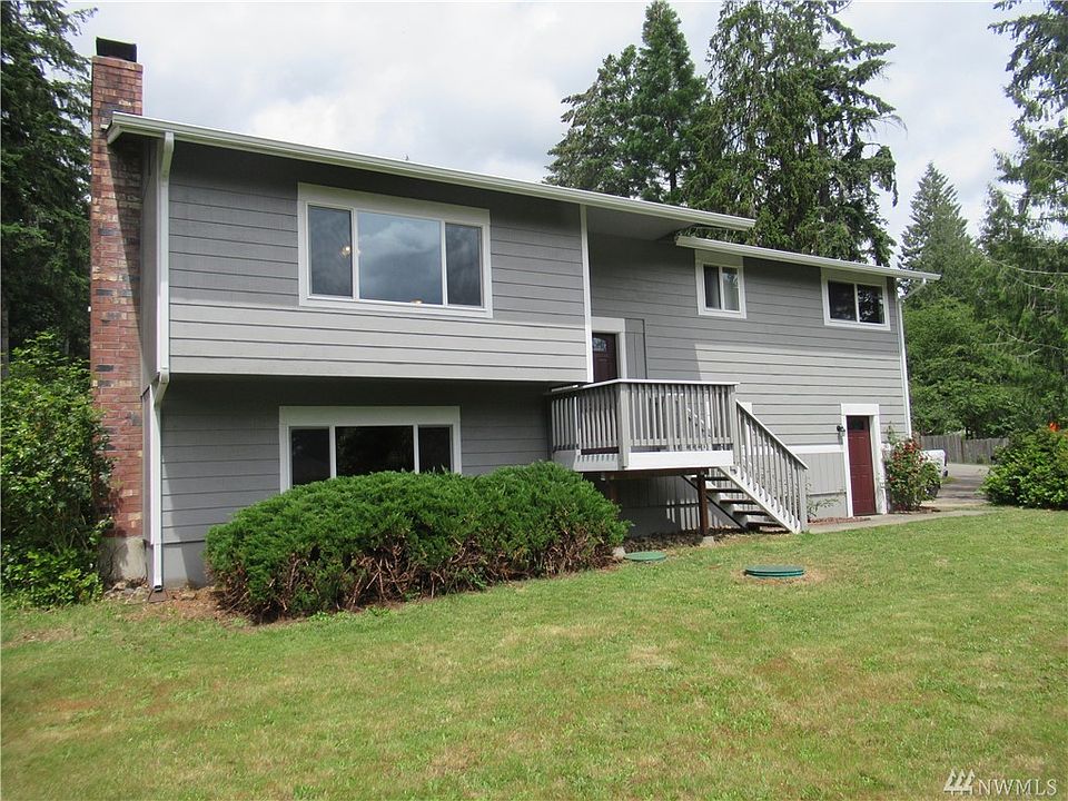 1st image of 21 NE Rainier Pl N