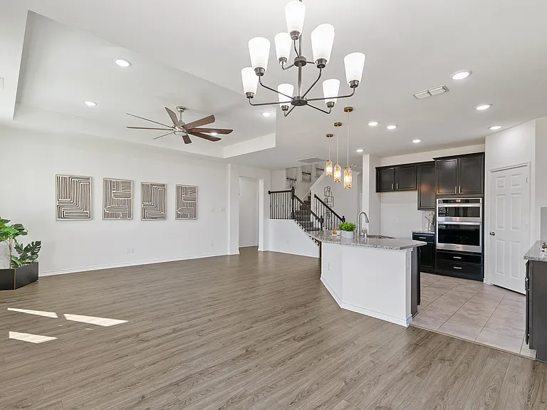 4208 Wood River Trl — Photo 9