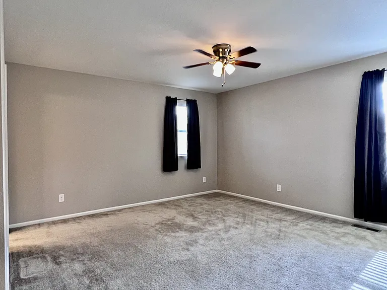 21783 E Radcliff Cir — Photo 22