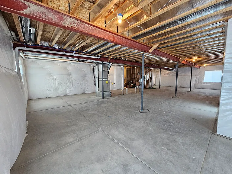 255 Rogers Ct — Photo 29