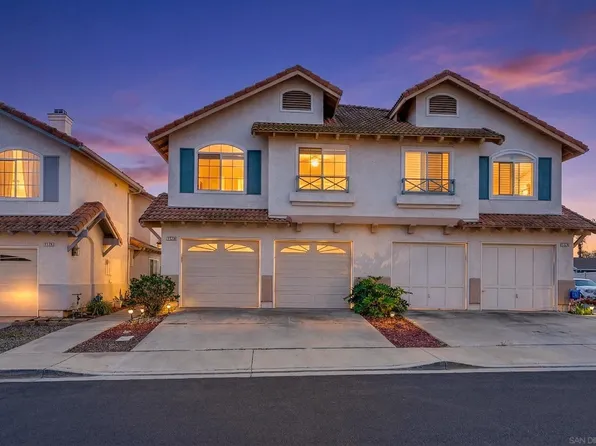 1772 Promenade Cir, Vista, CA 92083