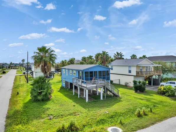 4038 Panola Dr, Galveston, TX 77554