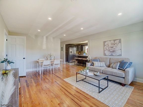 4th image of 1091 Alfieri Ct