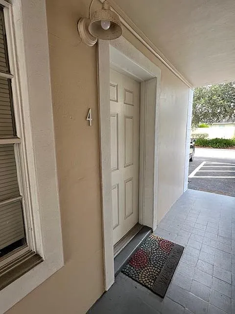 1328 S Patrick Dr - 4 — Photo 2