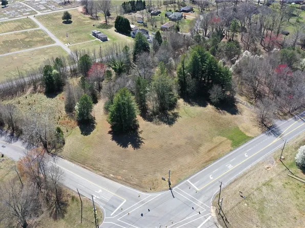 605 W Main St, Liberty, SC 29657