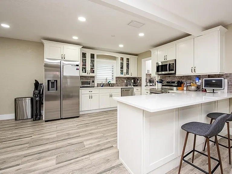 4520 N Matanzas Ave — Photo 2