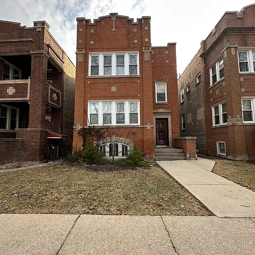 3355 N Harding Ave #1 Photo 1