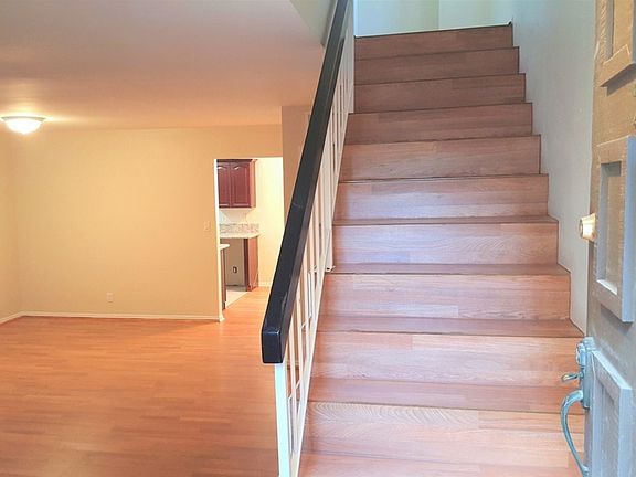 4th image of 8750 Kester Ave Unit 26