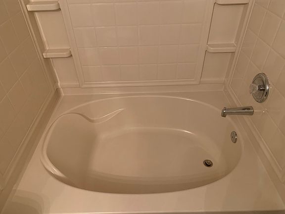 4th image of 925 Indigo Dr