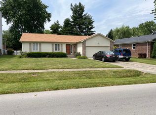 12407 Ledges Dr, Middletown, KY 40243