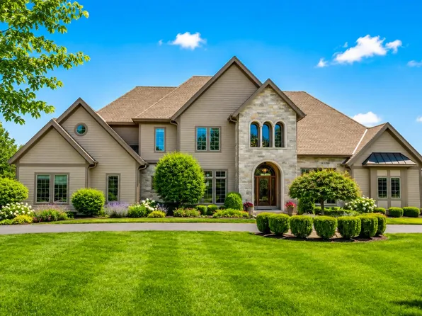 11092 N Sutton Ridge DRIVE, Mequon, WI 53097
