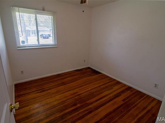 5th image of 10606 Kilbourn Dr