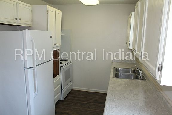 2nd image of 1507 N Mickley Ave