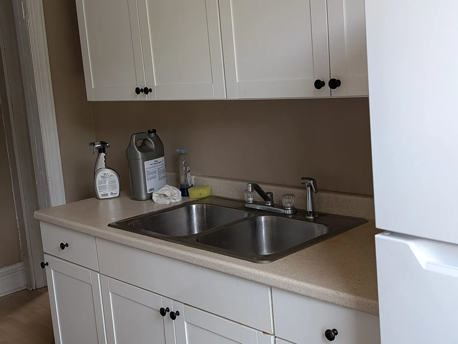 2 bed, 700 sqft, $750 — Photo 2