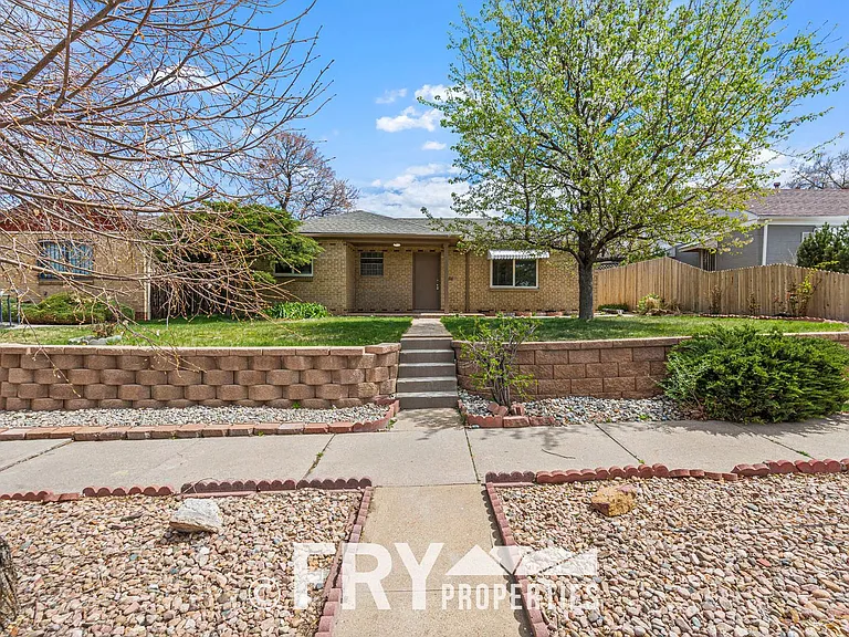3446 N Adams St — Photo 3