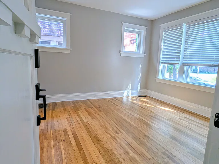 6447 Alamo Ave — Photo 3