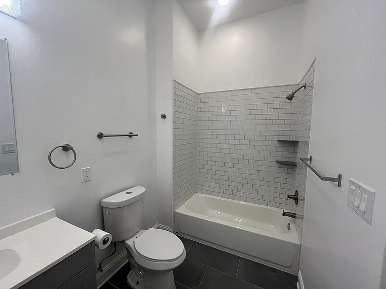 1406 Fairmount Ave #2 — Photo 21