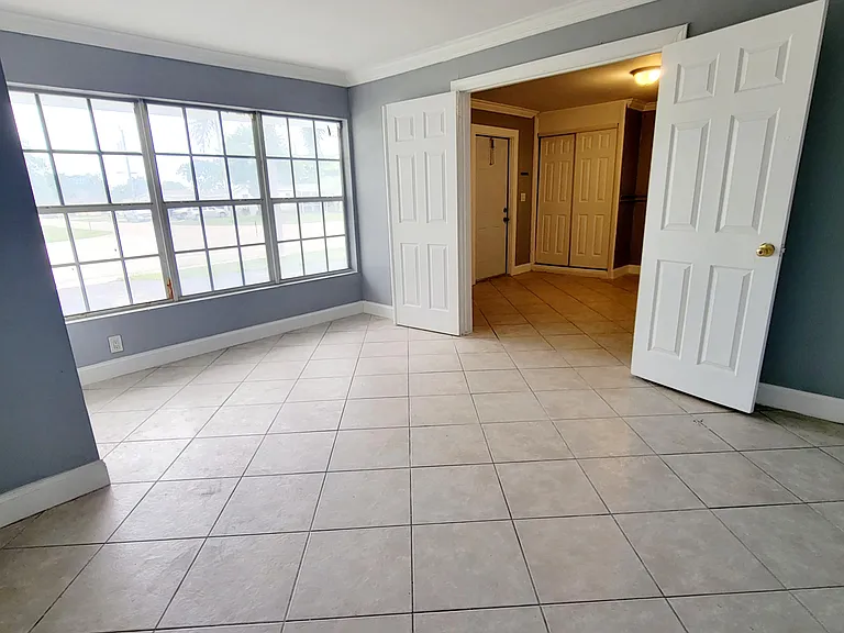 2021 NW 64th Ave #A — Photo 13