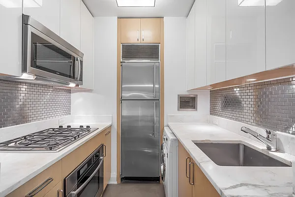 Sold by Compass | media 5
