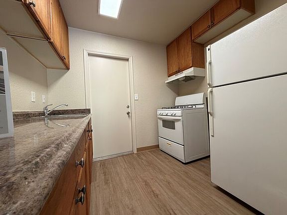 5th image of 1365 Old Canyon Rd #5