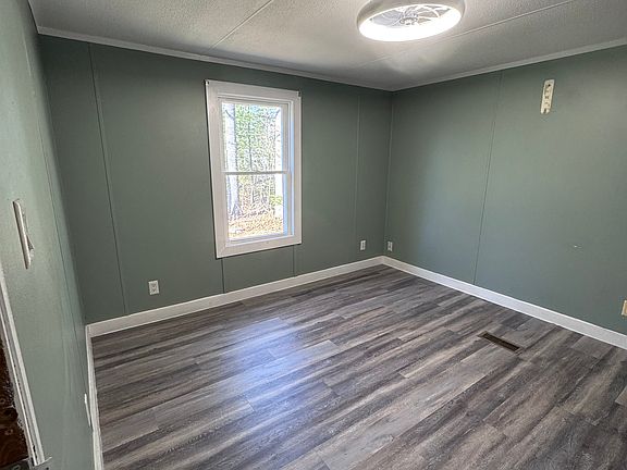1st bedroom