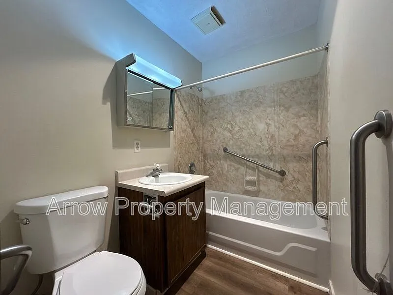 1 bed, 1.0 bath, 552 sqft, $695 — Photo 4